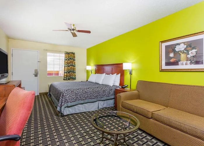 Days Inn By Wyndham Trenton